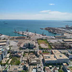 rezervați aici